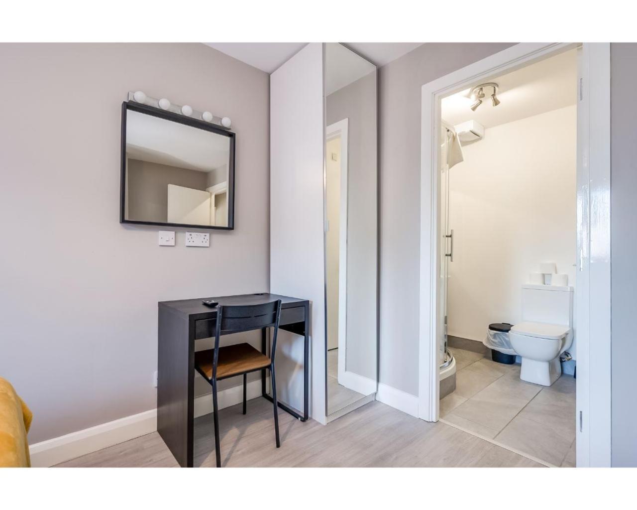 Central Belfast Apartments: Citygate Rum bild