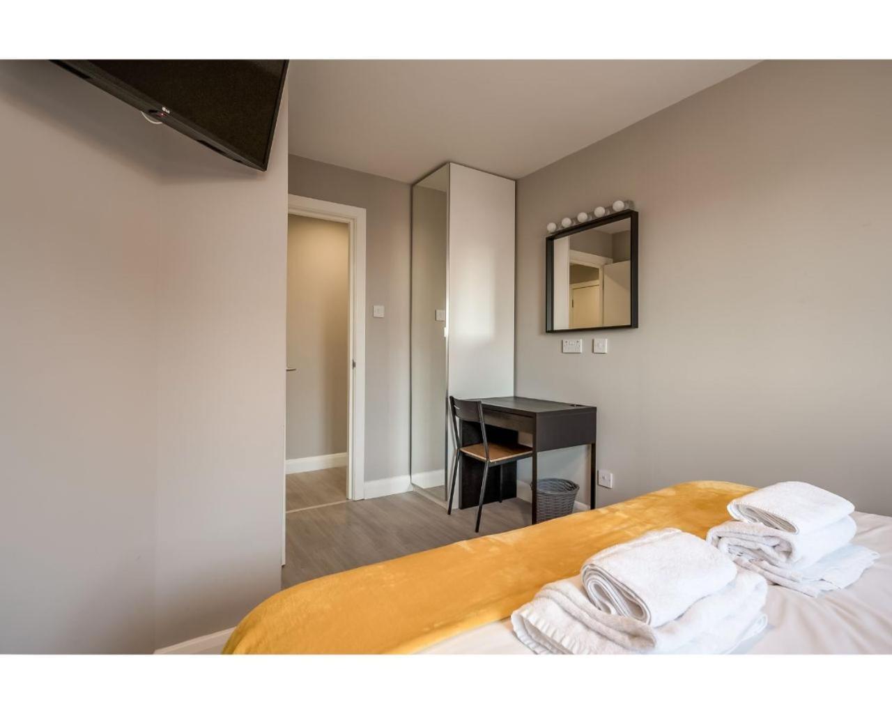 Central Belfast Apartments: Citygate Rum bild