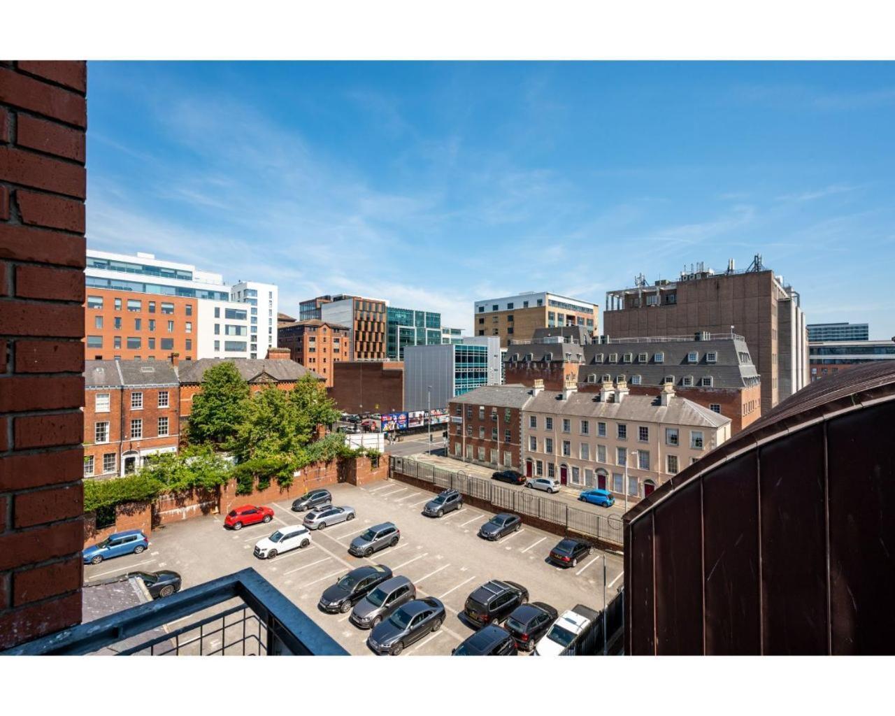 Central Belfast Apartments: Citygate Rum bild